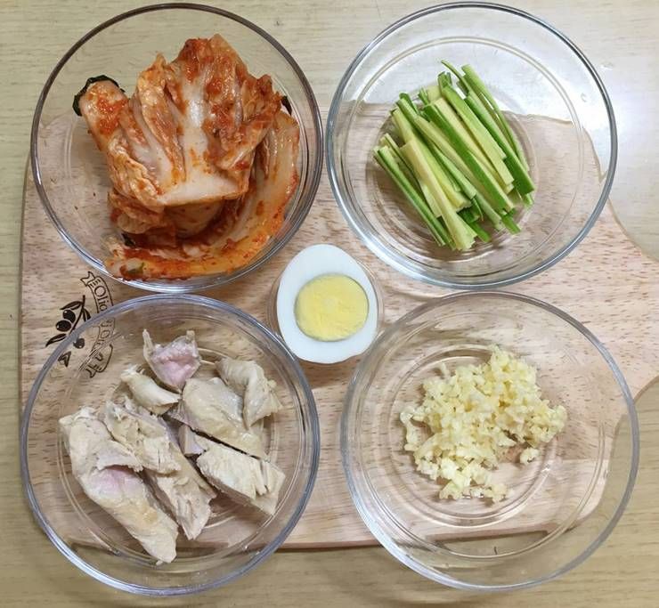 겨울에 제격, 닭가슴살 김치말이 곤약우동!